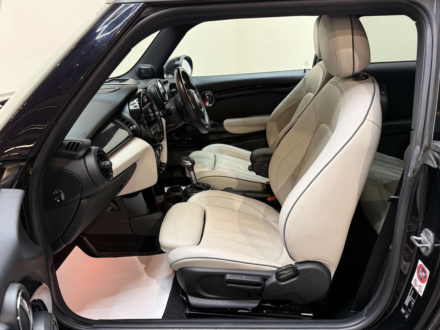 Used MINI Hatch 2017 for sale - 77086075: Photo 31