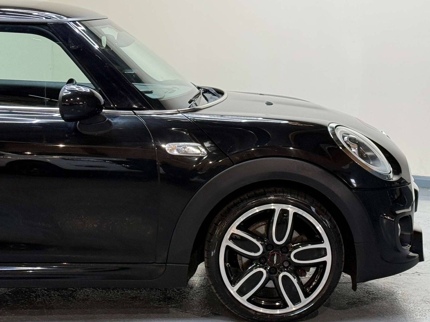 Used MINI Hatch 2017 for sale - 77086075: Photo 42