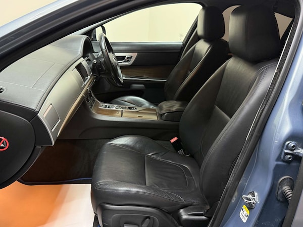 Used Jaguar XF 2013 for sale - 76263529: Photo 36