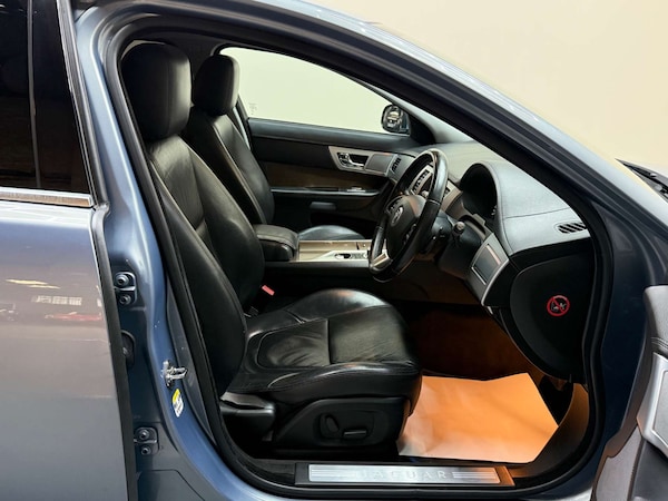 Used Jaguar XF 2013 for sale - 76263529: Photo 63