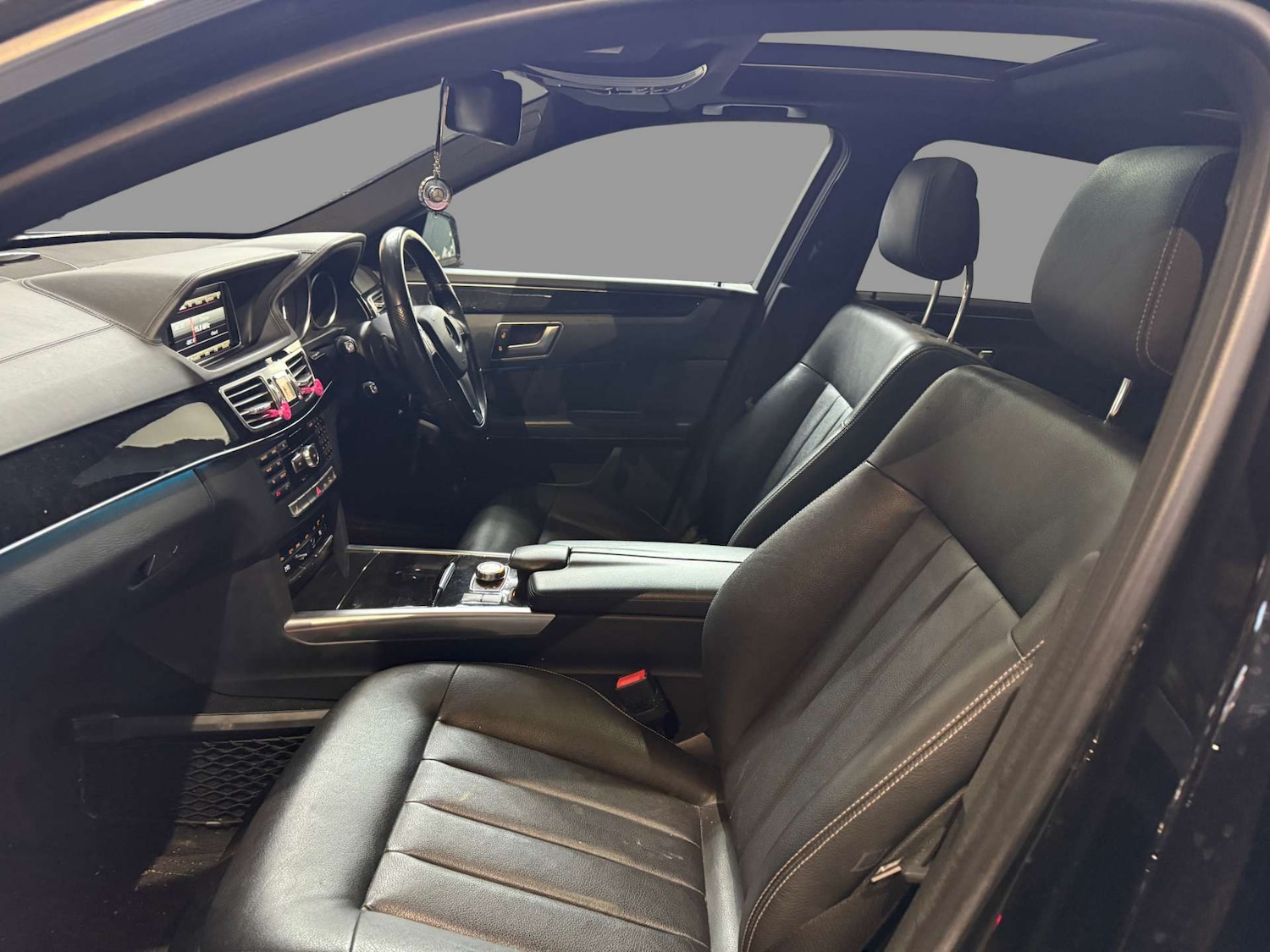 Used Mercedes-Benz E Class 2014 for sale - 78025296: Photo 5