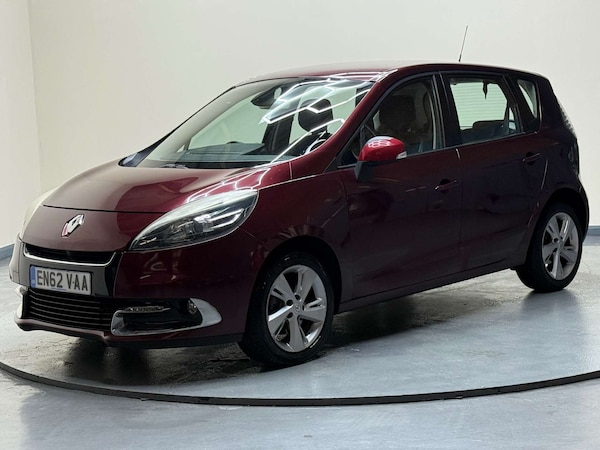 Used Renault Scenic 2013 for sale - 76243978: Photo 2