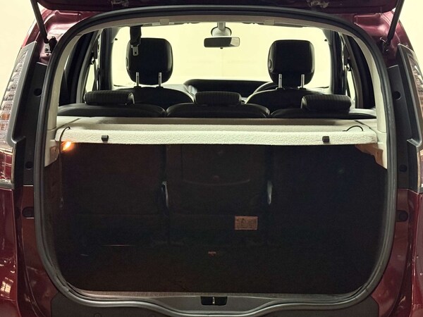 Used Renault Scenic 2013 for sale - 76243978: Photo 9