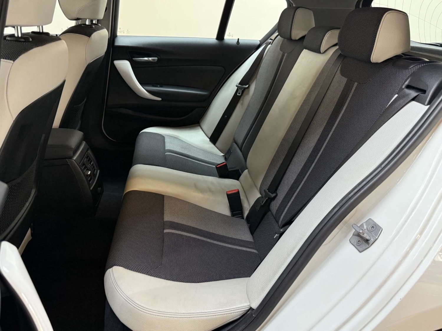 Used BMW 1 Series 2015 for sale - 76180987: Photo 32