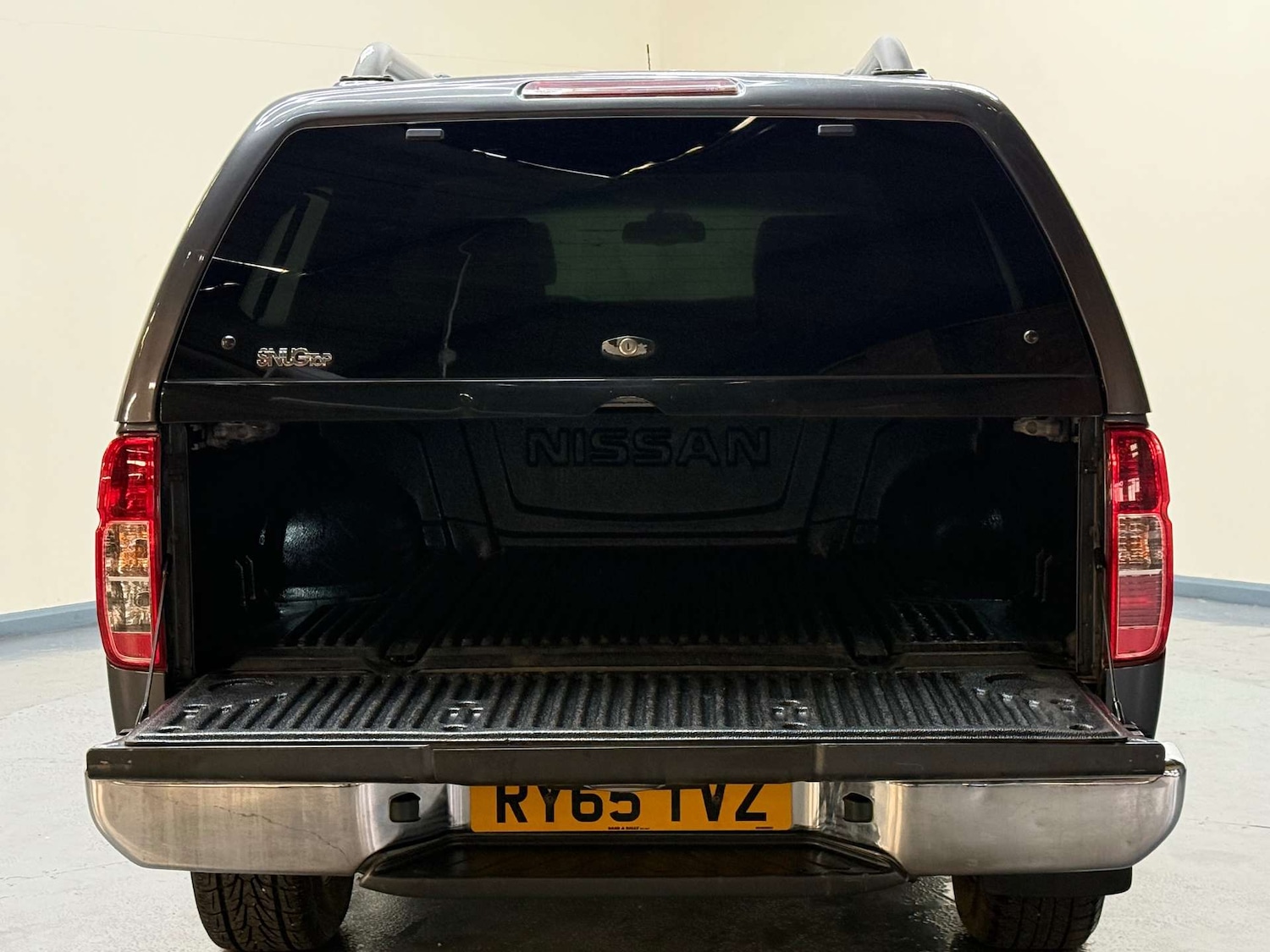 Used Nissan Navara 2015 for sale - 76601504: Photo 10