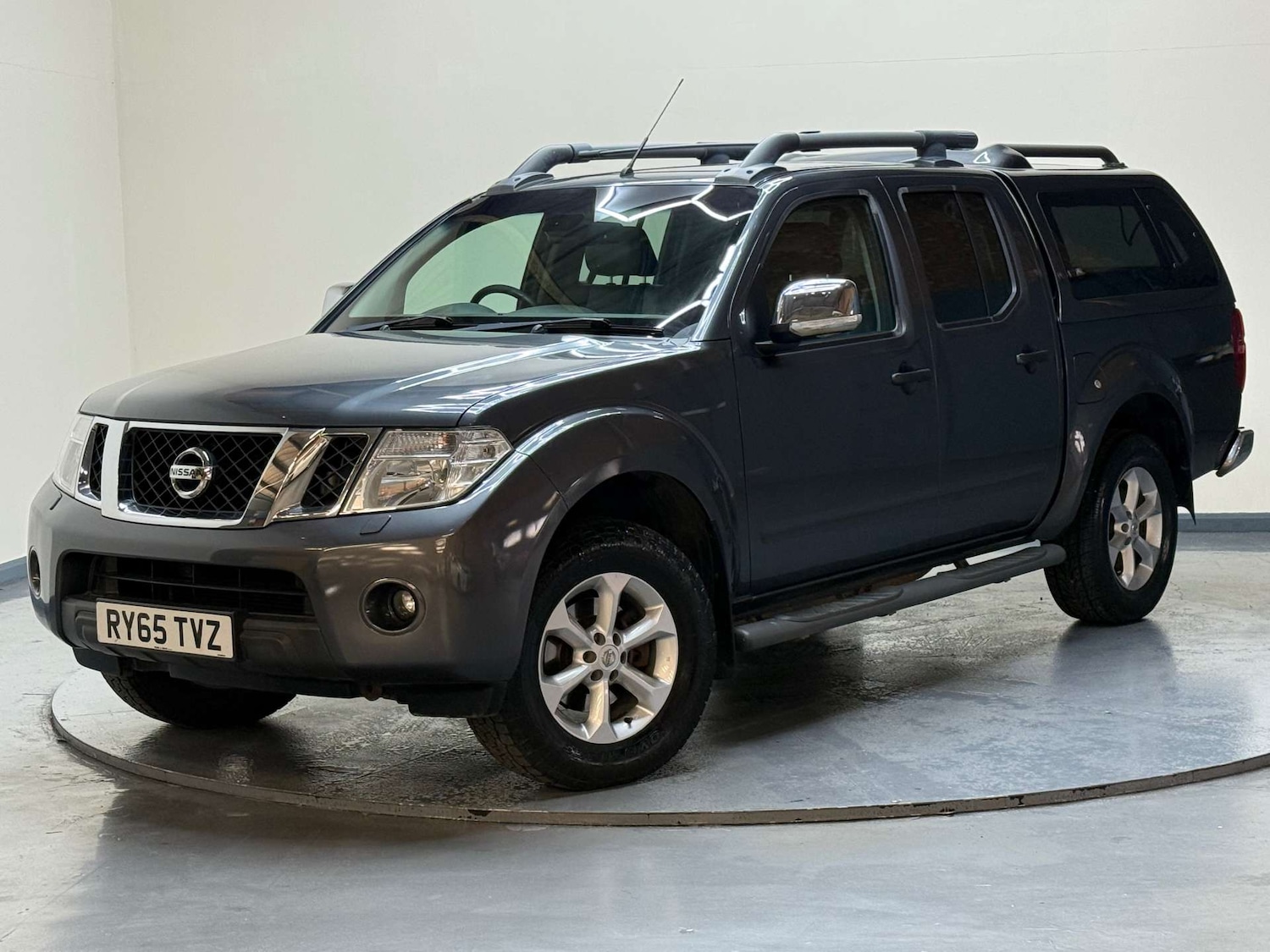 Used Nissan Navara 2015 for sale - 76601504: Photo 2