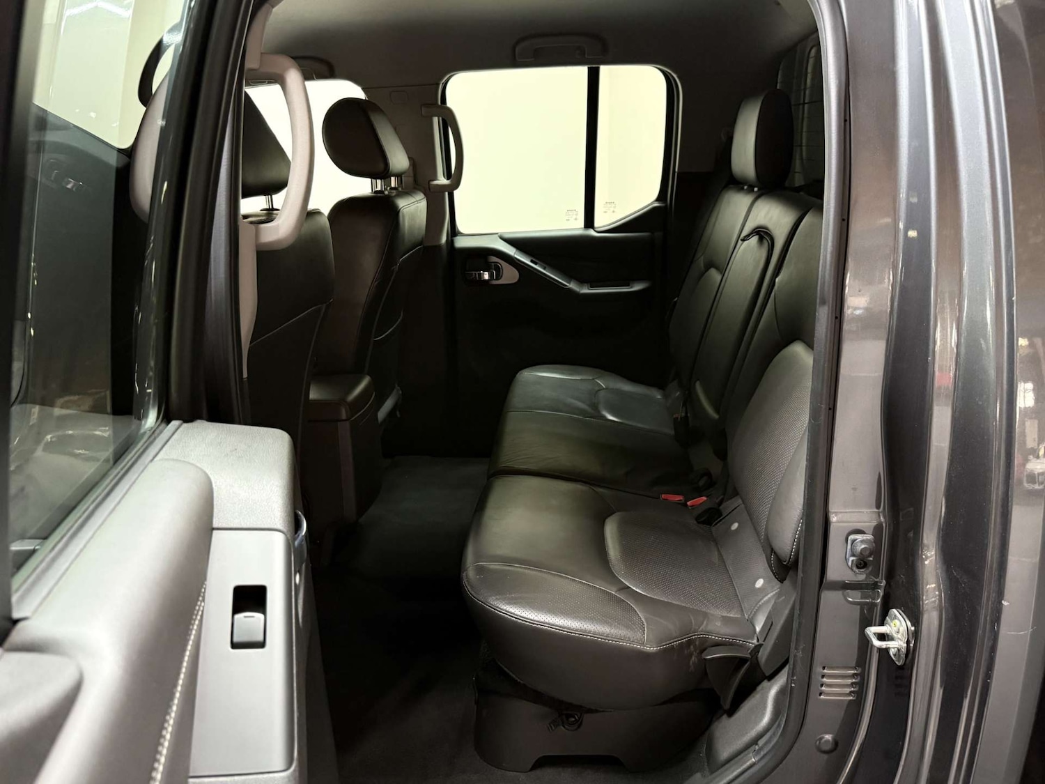 Used Nissan Navara 2015 for sale - 76601504: Photo 33