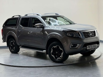 Nissan - Navara