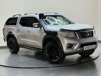 Nissan - Navara