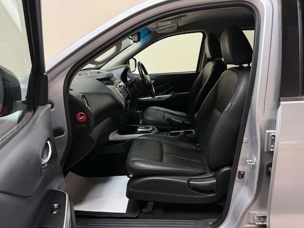 Used Nissan Navara 2018 for sale - 76180975: Photo 33