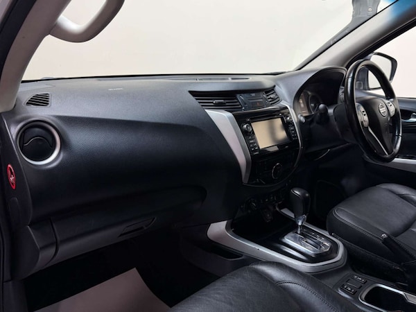 Used Nissan Navara 2018 for sale - 76180975: Photo 35