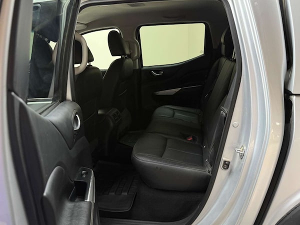 Used Nissan Navara 2018 for sale - 76180975: Photo 37