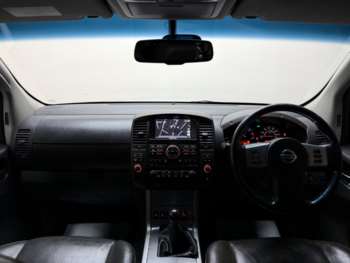 Used Nissan Navara 2015 for sale - 74850917: Photo