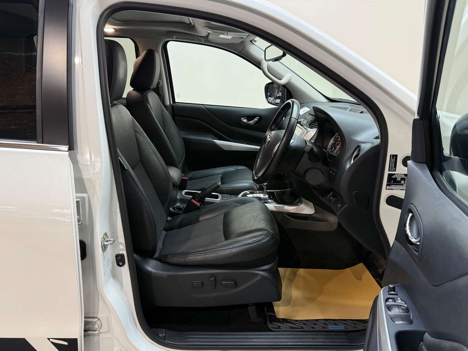 Used Nissan Navara 2021 for sale - 77417612: Photo 14