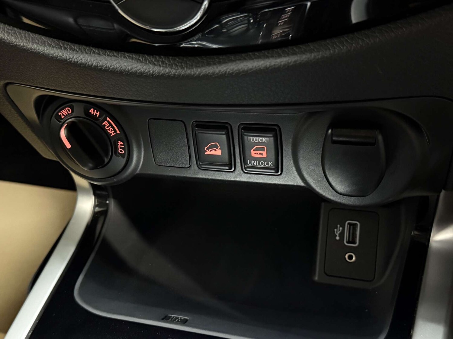 Used Nissan Navara 2021 for sale - 77417612: Photo 24