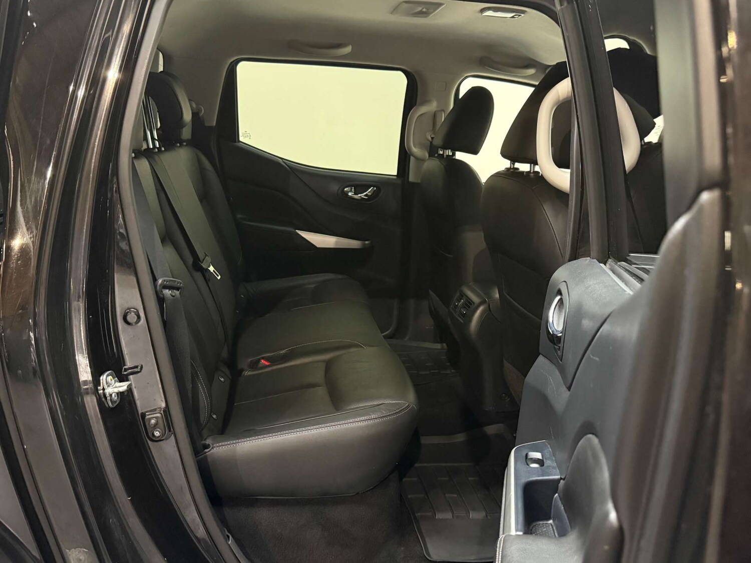 Used Nissan Navara 2020 for sale - 77847593: Photo 28