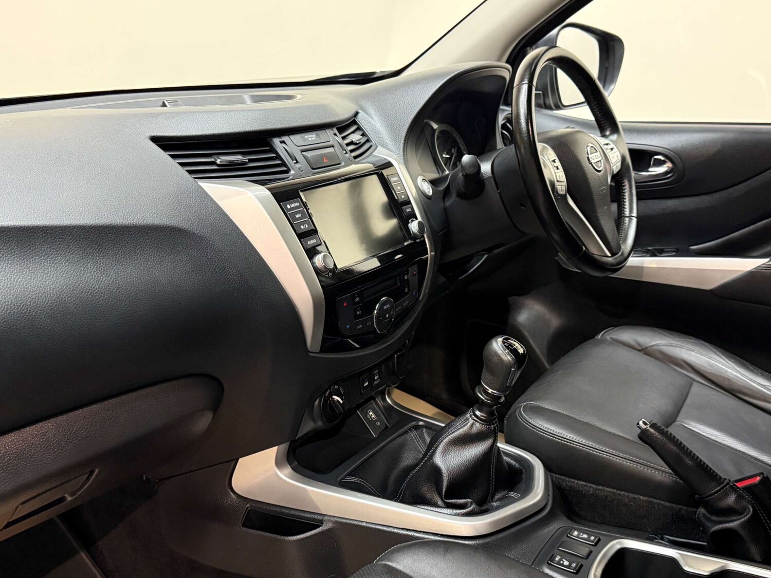 Used Nissan Navara 2020 for sale - 77847593: Photo 4