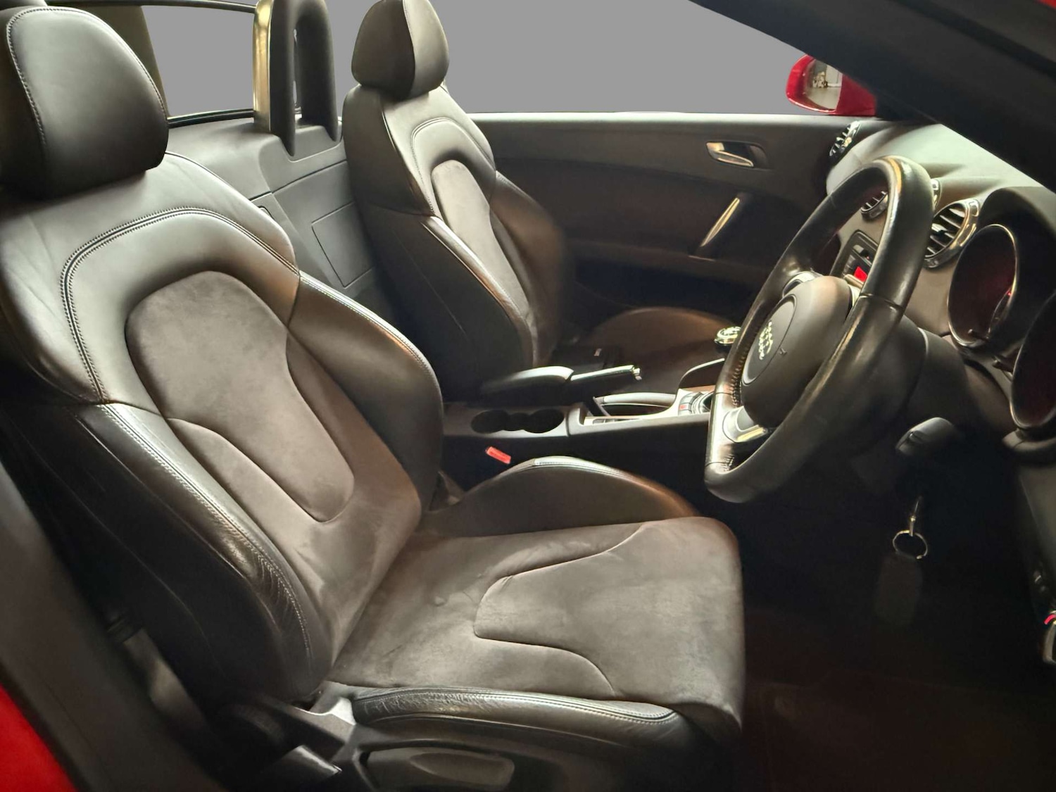 Used Audi TT 2010 for sale - 77775418: Photo 7