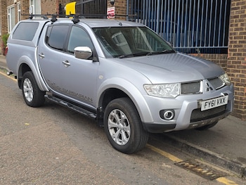 Mitsubishi - L200