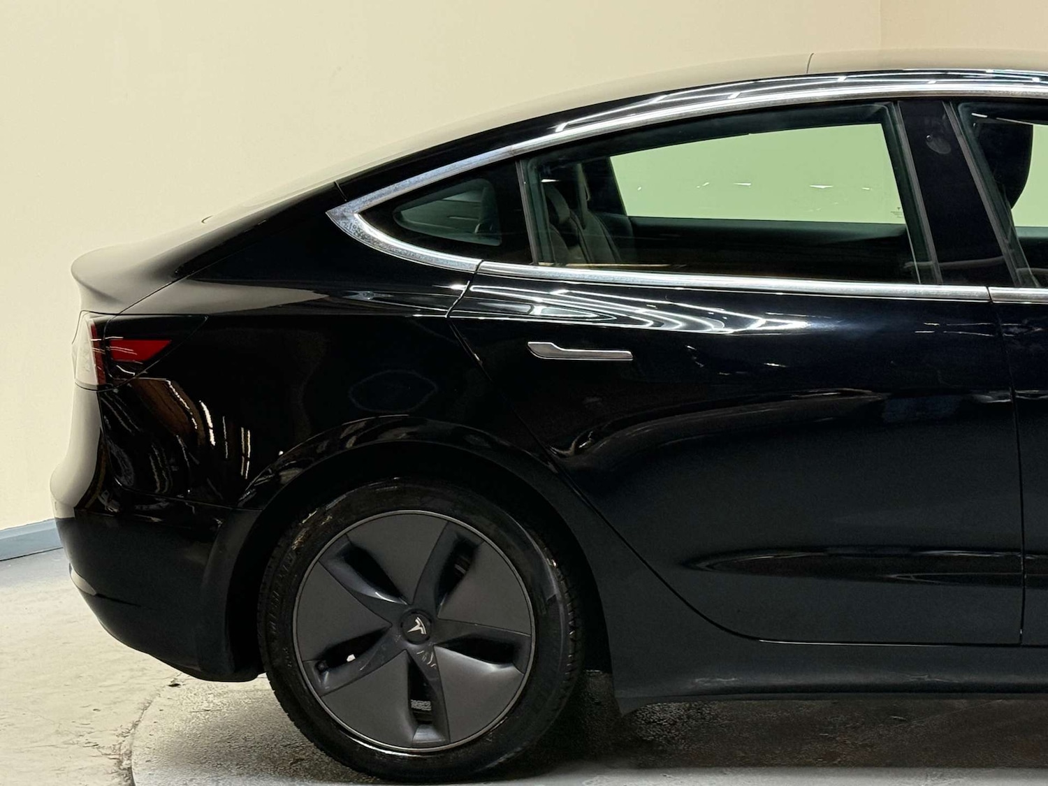 Used Tesla Model 3 2019 for sale - 76194658: Photo 37