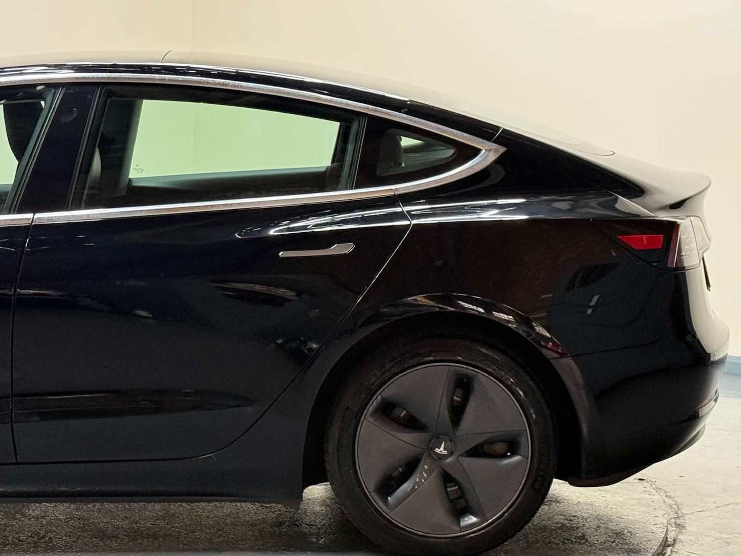 Used Tesla Model 3 2019 for sale - 76194658: Photo 39