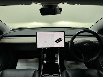 Used Tesla Model 3 2019 for sale - 76194658: Photo 3