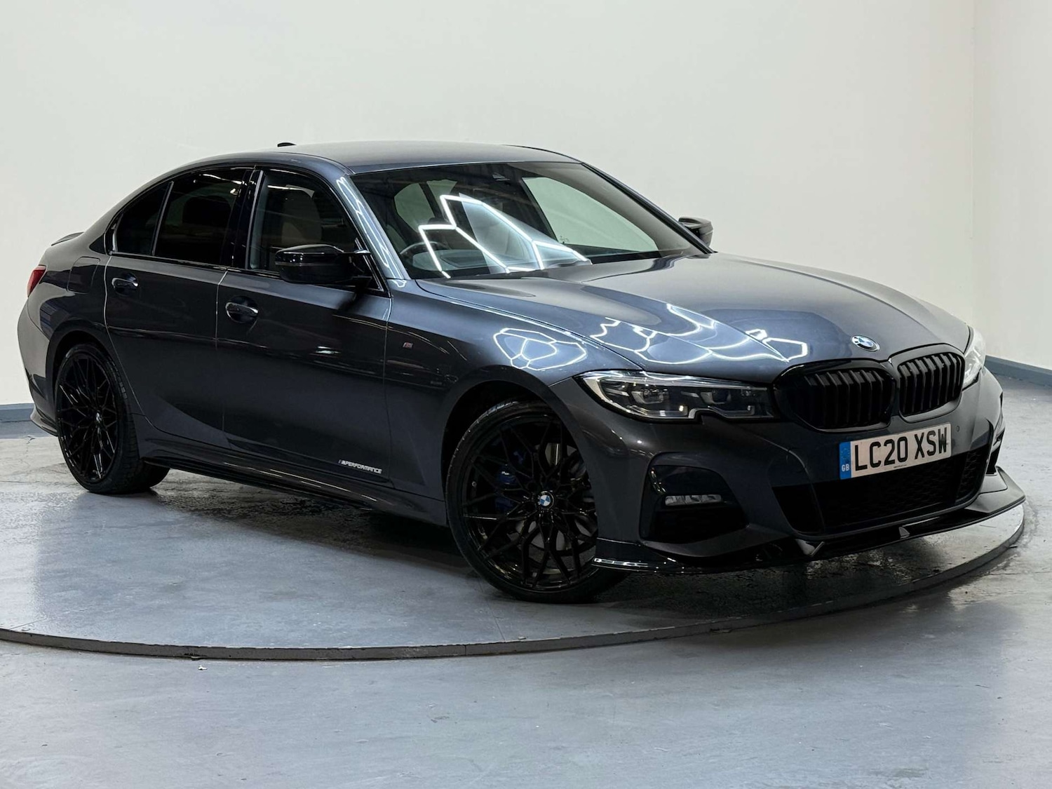 Used BMW 3 Series 2020 for sale - 77070817: Photo 1