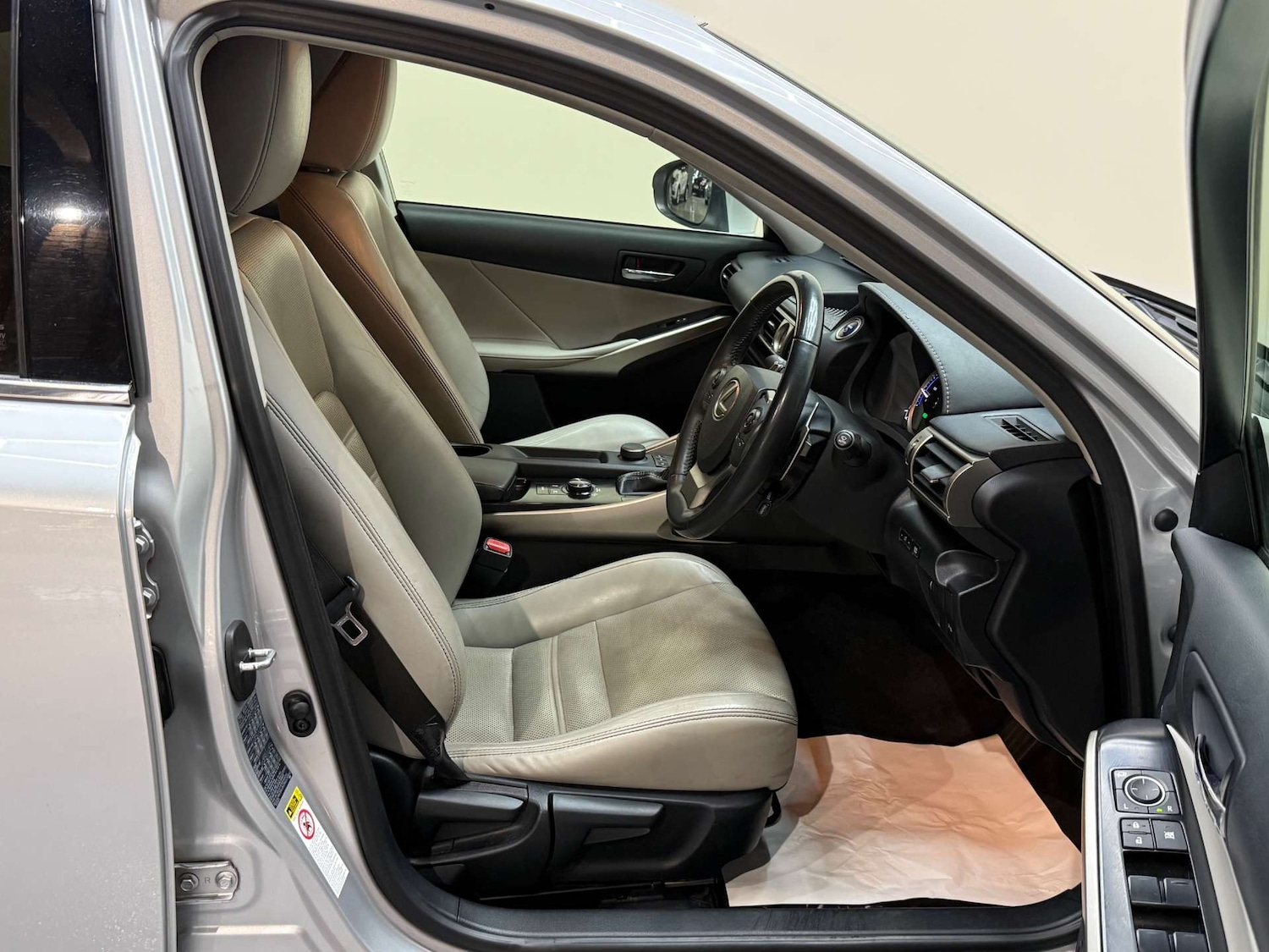 Used Lexus IS 2014 for sale - 77378363: Photo 14