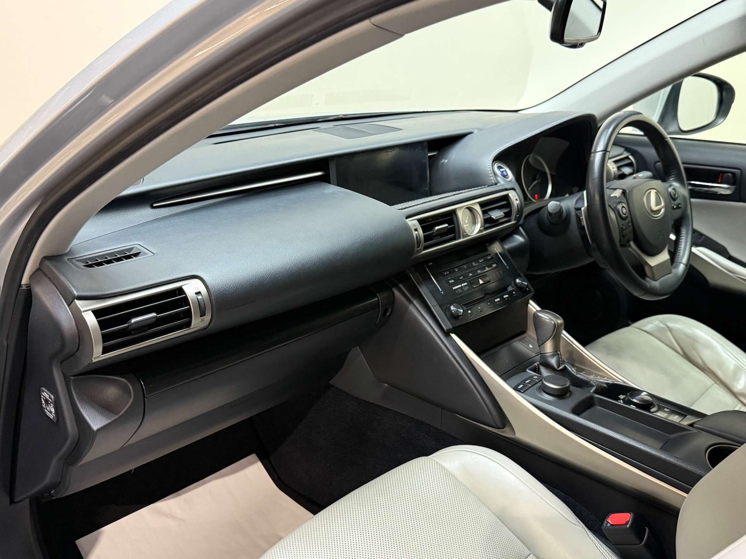 Used Lexus IS 2014 for sale - 77378363: Photo 34