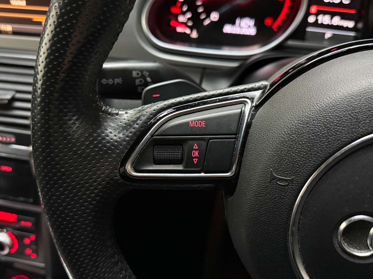 Used Audi Q7 2011 for sale - 78056680: Photo 18