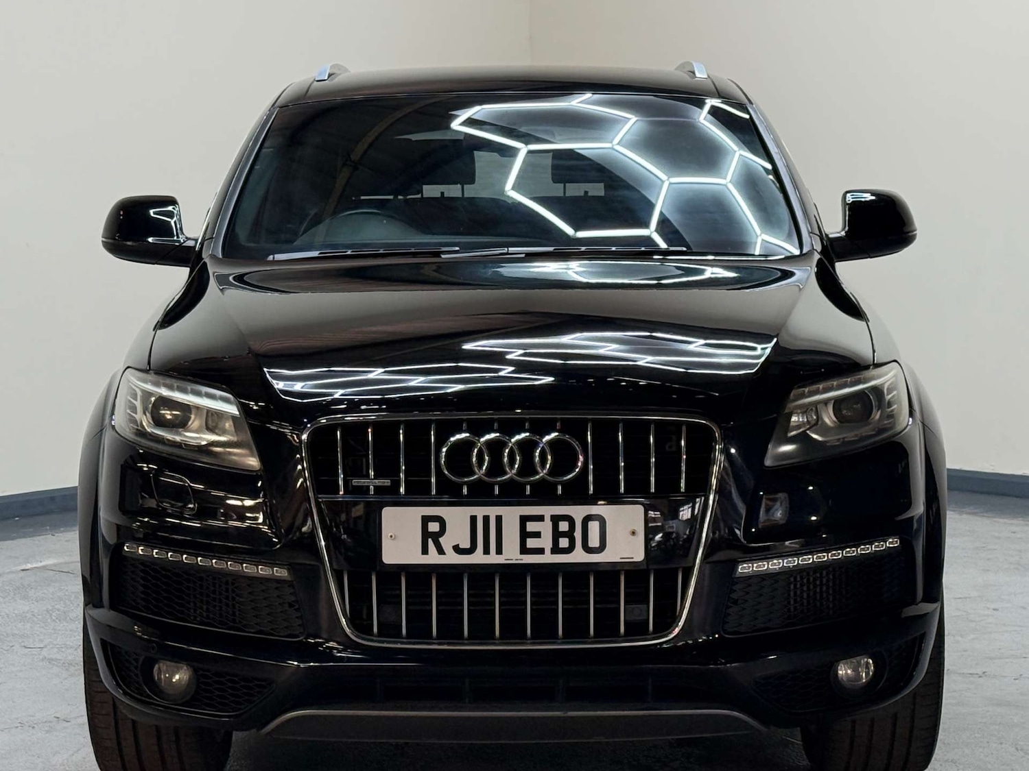 Used Audi Q7 2011 for sale - 78056680: Photo 8