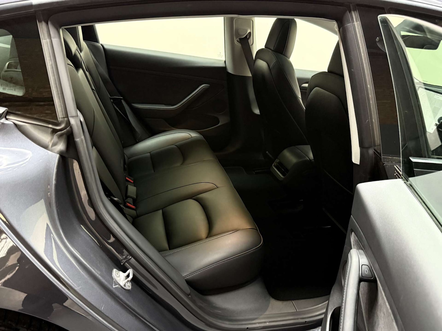 Used Tesla Model 3 2021 for sale - 76601259: Photo 23