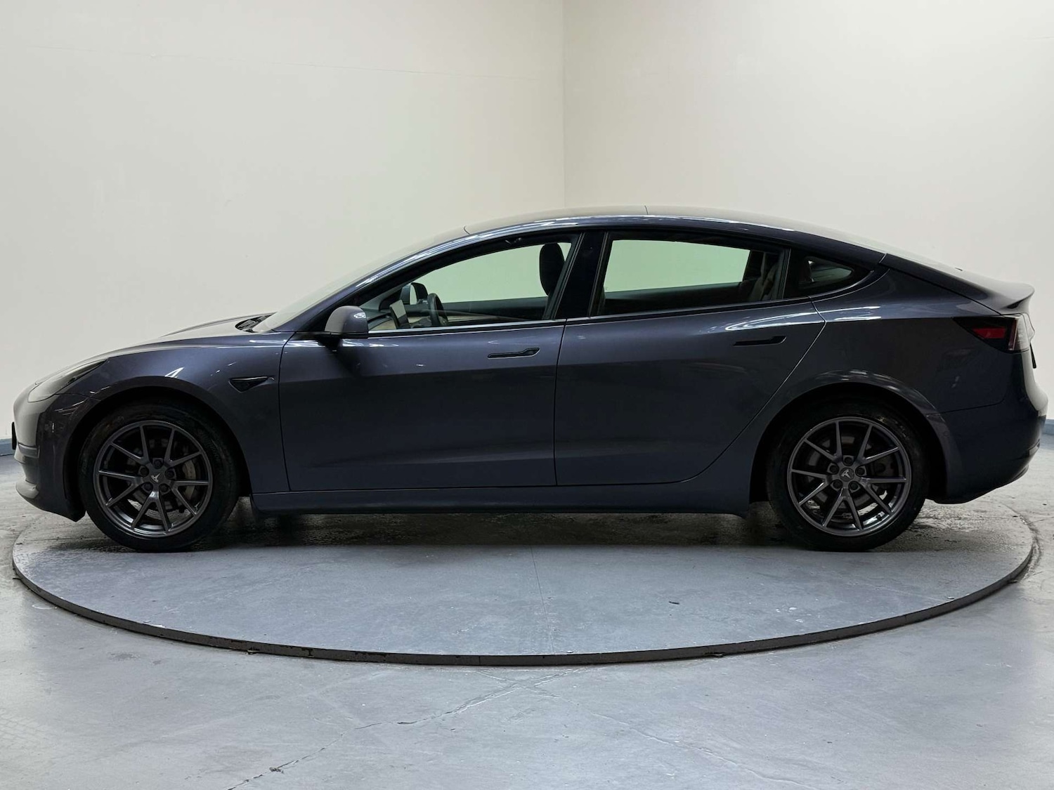 Used Tesla Model 3 2021 for sale - 76601259: Photo 27