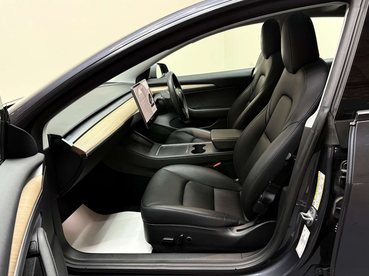 Used Tesla Model 3 2021 for sale - 76601259: Photo 28