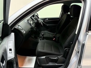 Used Volkswagen Tiguan 2012 for sale - 76479012: Photo