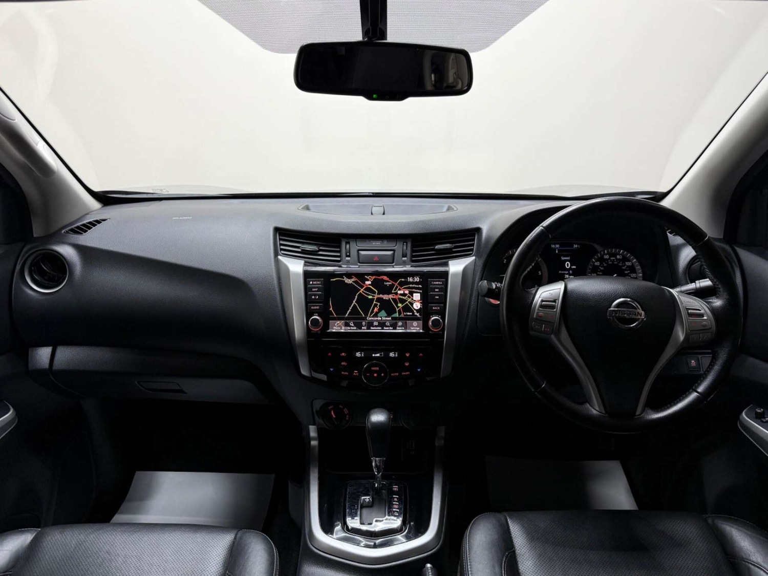 Used Nissan Navara 2020 for sale - 76363870: Photo 3