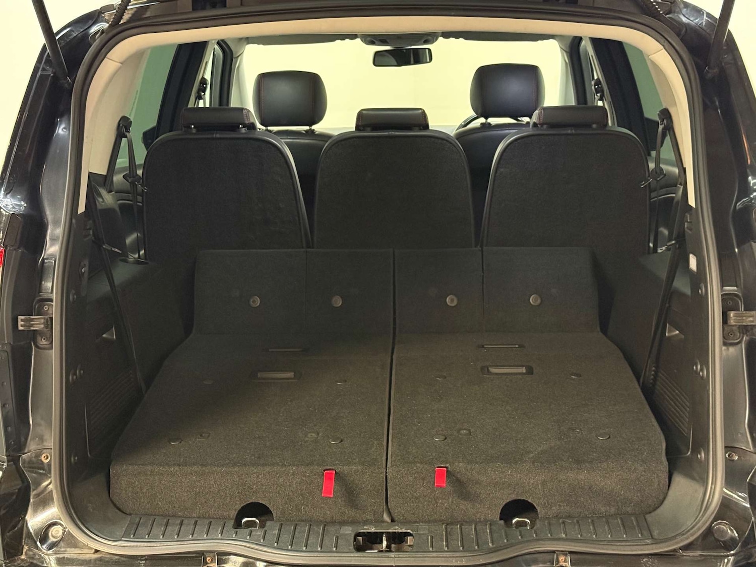 Used Ford S-Max 2010 for sale - 76601681: Photo 10