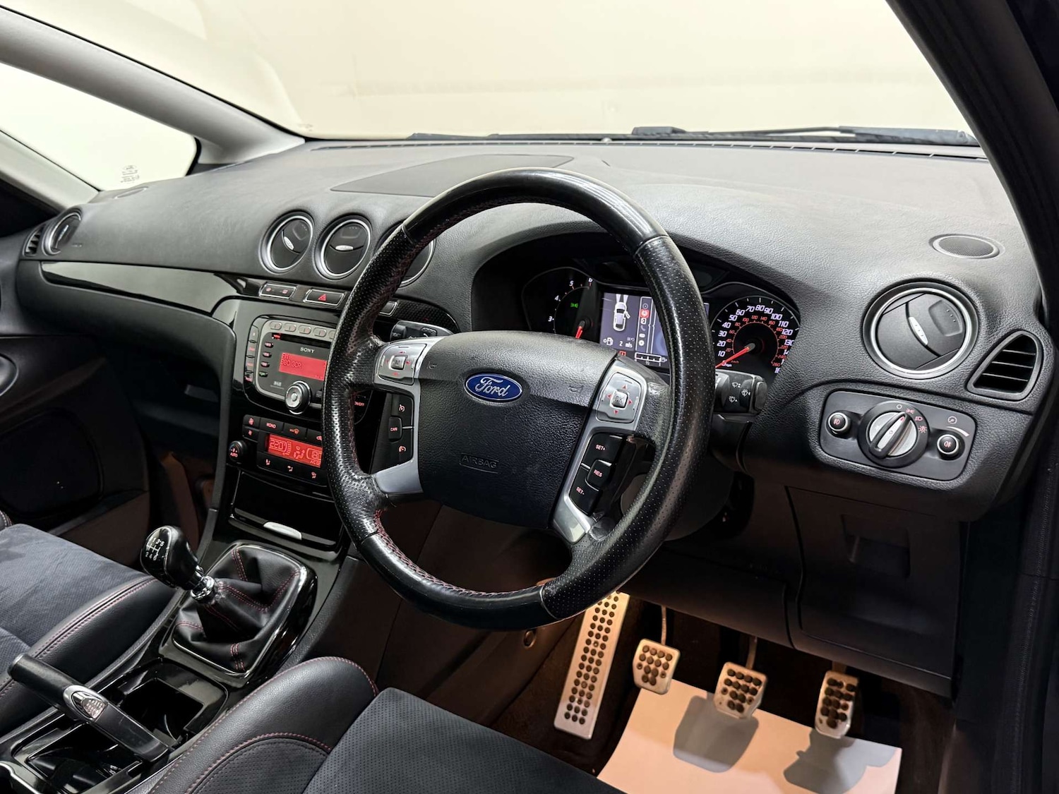 Used Ford S-Max 2010 for sale - 76601681: Photo 14