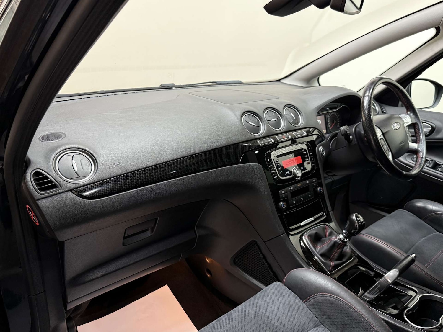 Used Ford S-Max 2010 for sale - 76601681: Photo 27