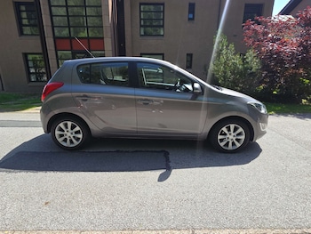 Used Hyundai i20 2014 for sale - 79009878: Photo