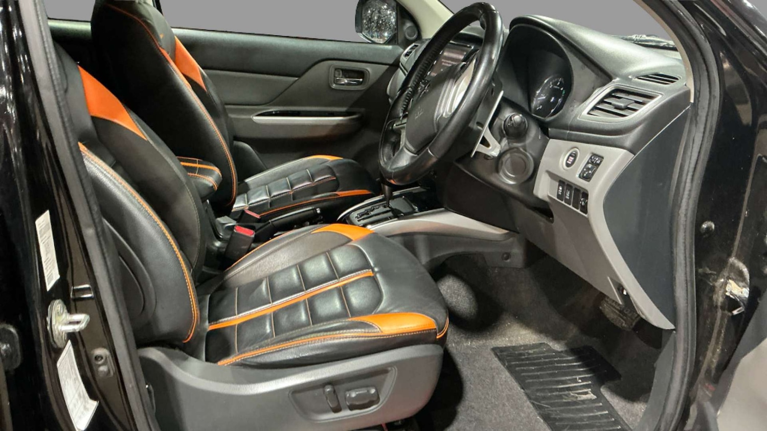 Used Mitsubishi L200 2018 for sale - 76694825: Photo 4