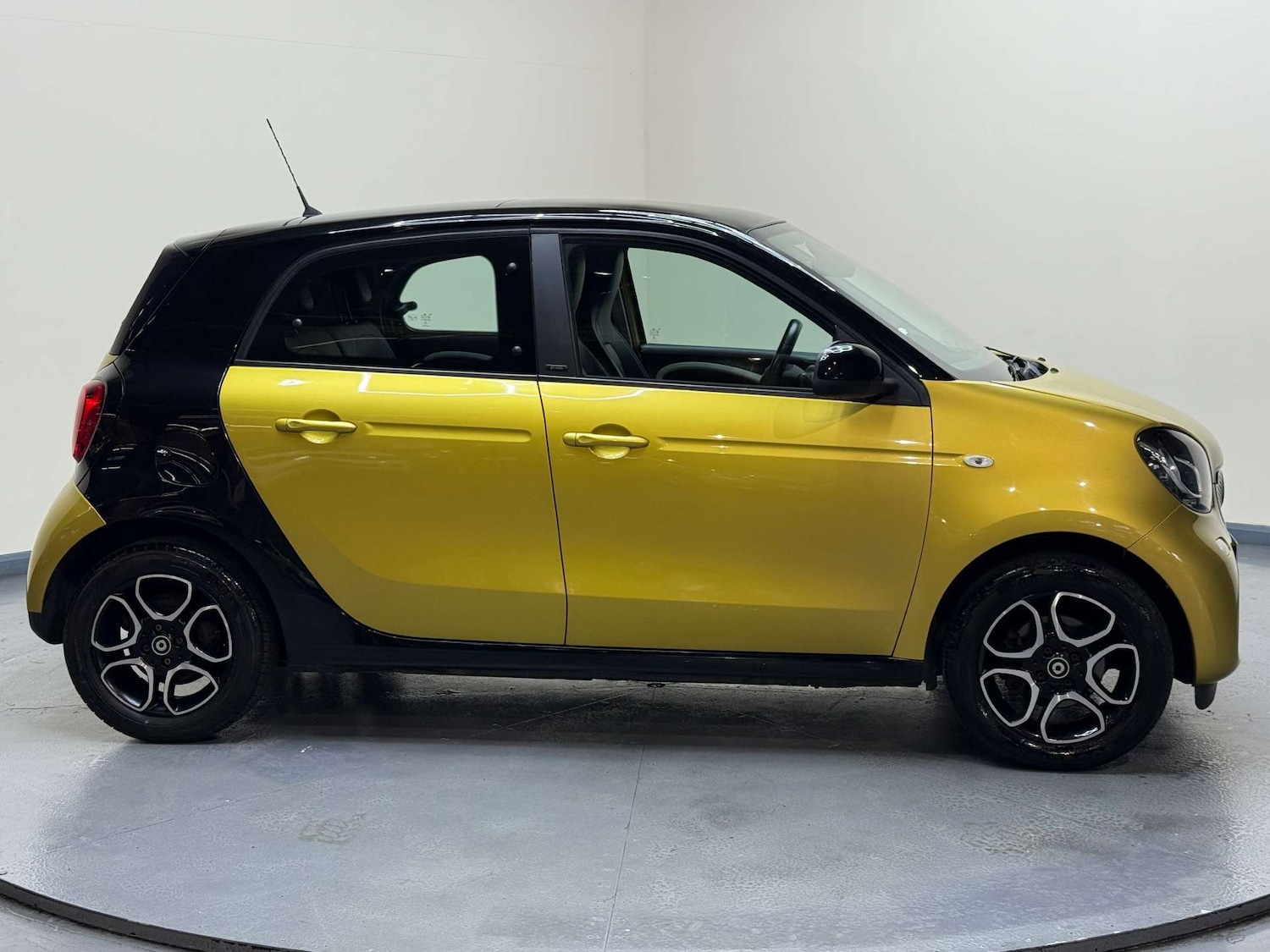 Used smart forfour 2015 for sale - 77045736: Photo 11