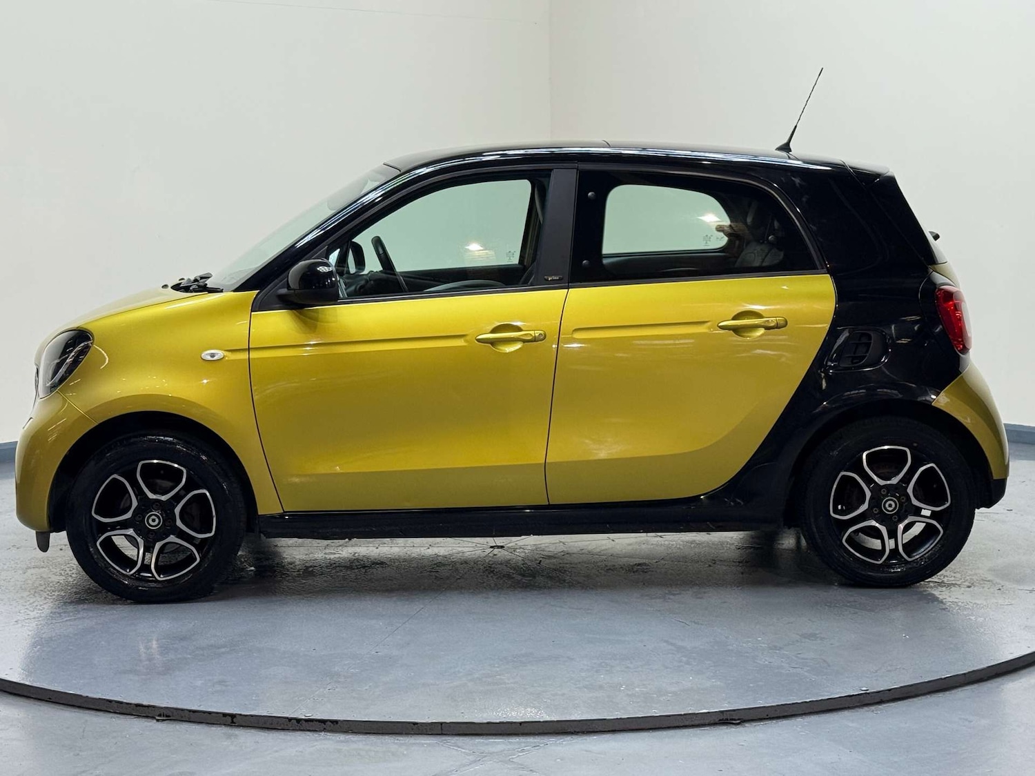 Used smart forfour 2015 for sale - 77045736: Photo 26