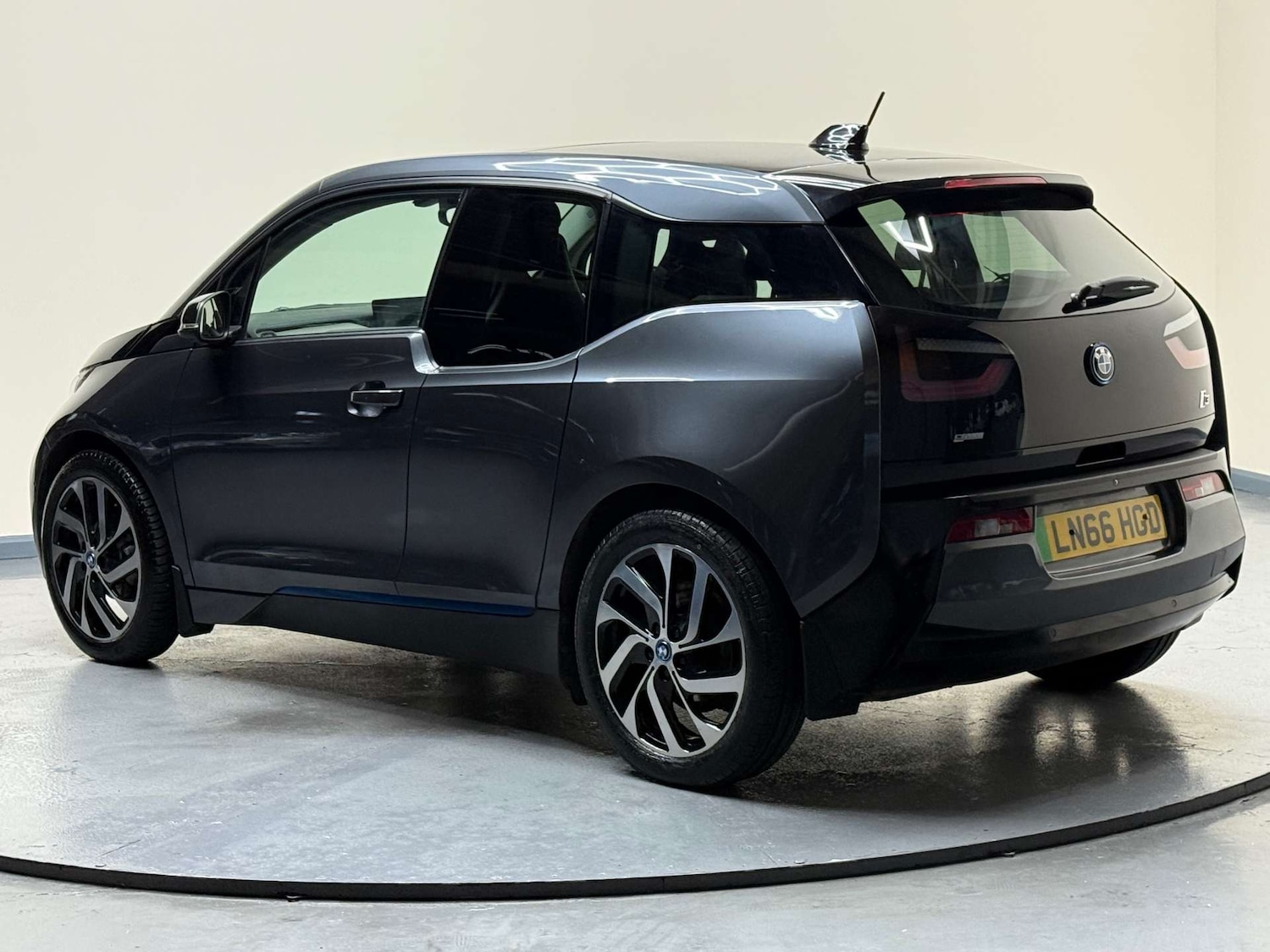 Used BMW i3 2016 for sale - 76830109: Photo 31