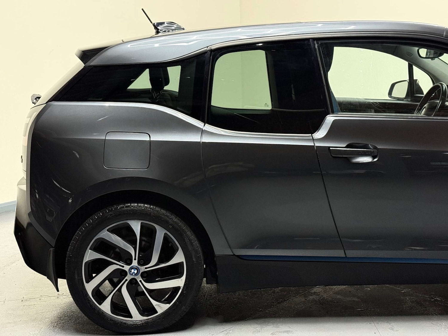 Used BMW i3 2016 for sale - 76830109: Photo 47