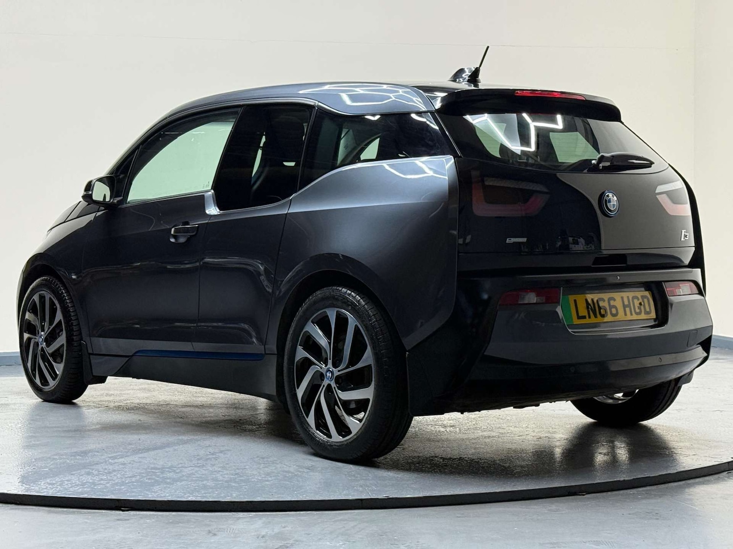 Used BMW i3 2016 for sale - 76830109: Photo 50