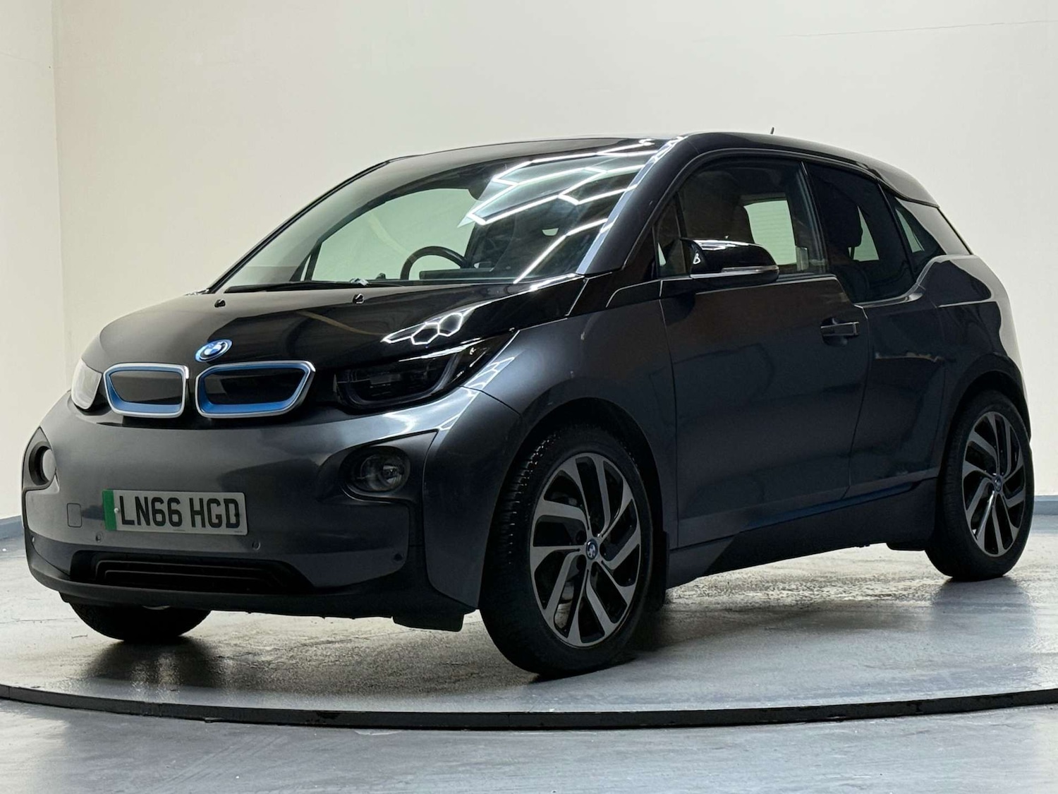 Used BMW i3 2016 for sale - 76830109: Photo 53