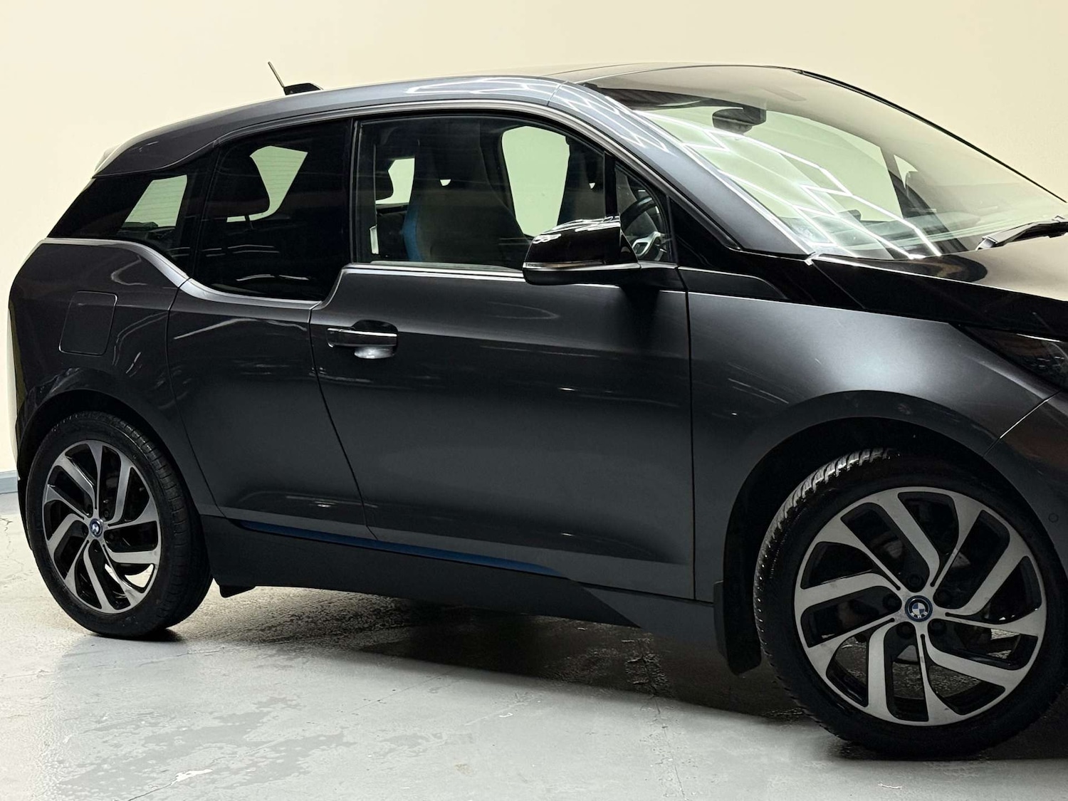 Used BMW i3 2016 for sale - 76830109: Photo 57
