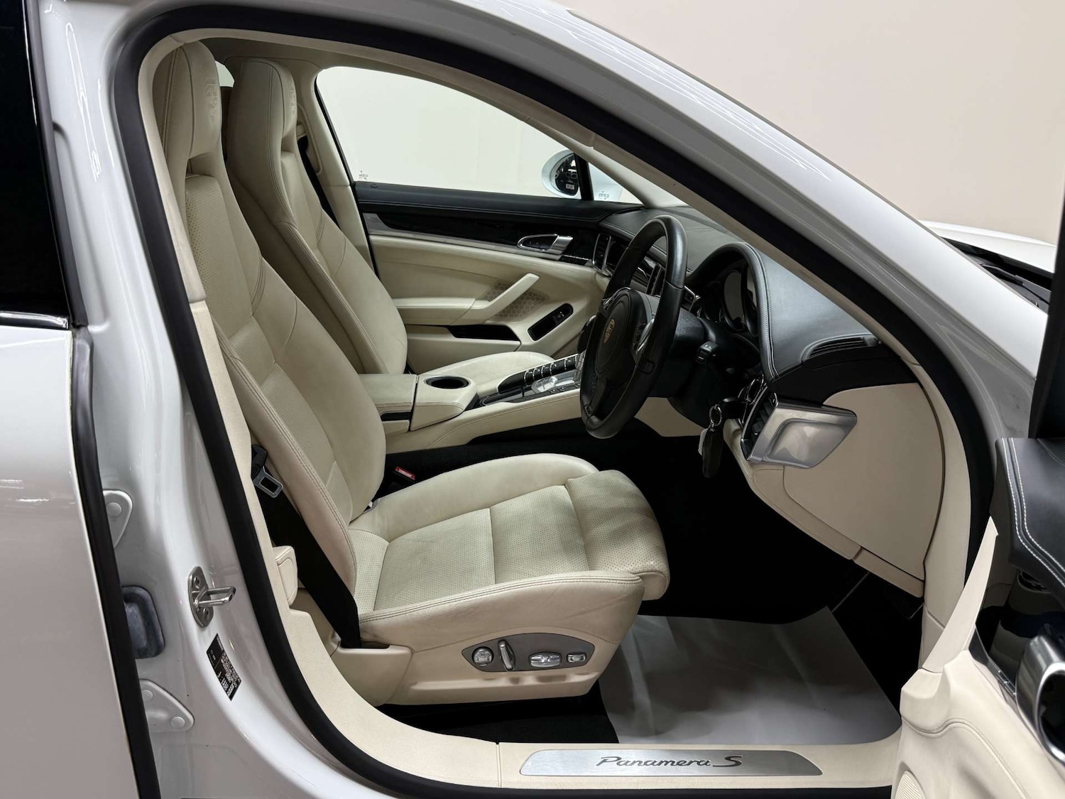 Used Porsche Panamera 2014 for sale - 76478913: Photo 14