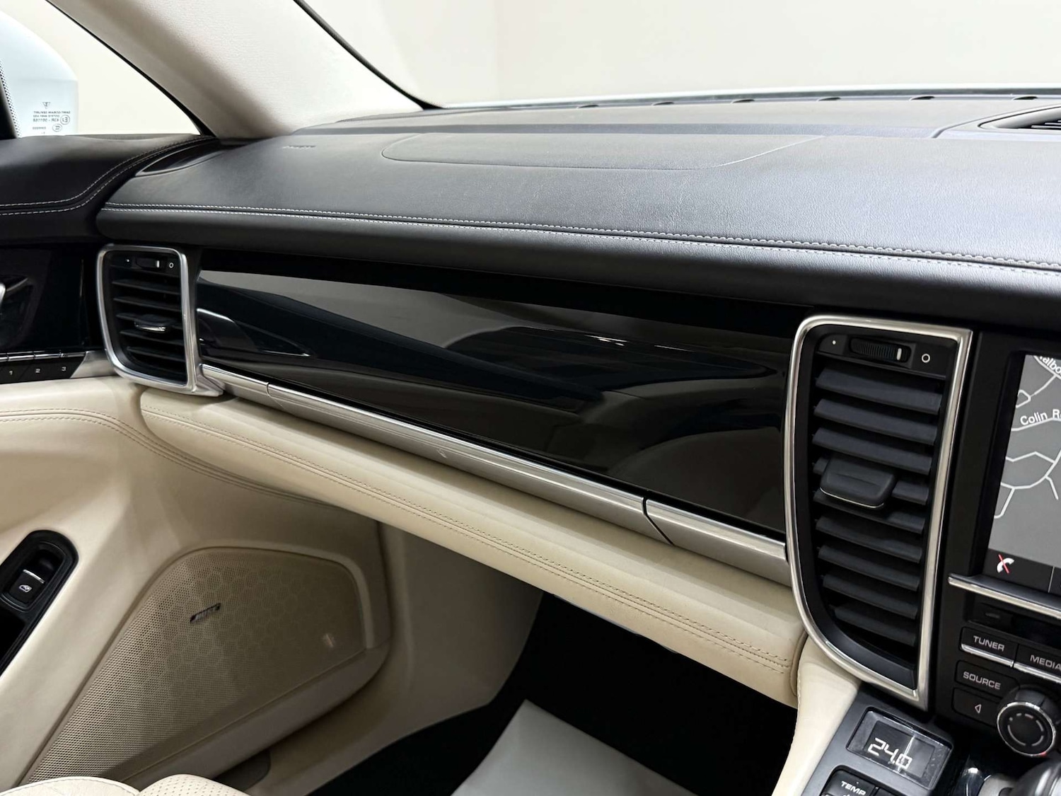 Used Porsche Panamera 2014 for sale - 76478913: Photo 28